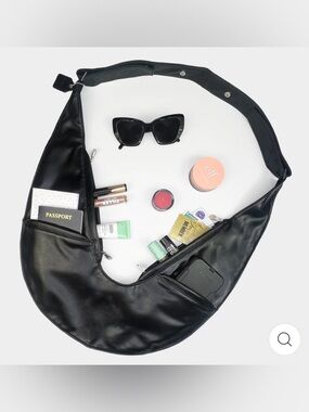 SASH. Black Leather Crossbody Sling Bag - Sleek Everyday Carry